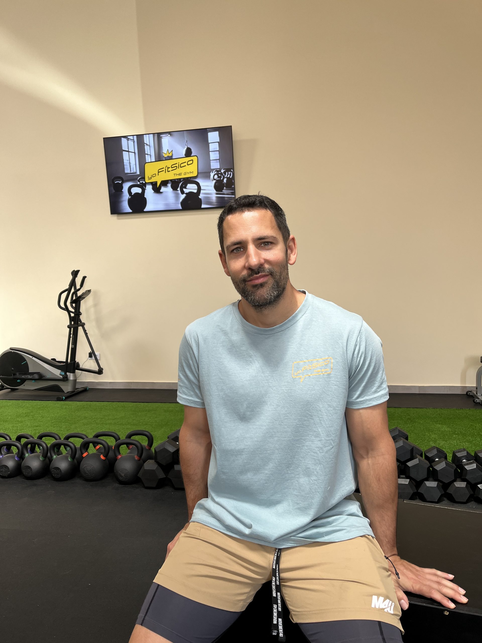 CO-FUNDADOR DE YOFITSICO